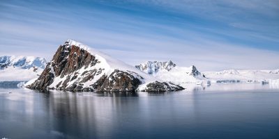 幻兽帕鲁冰属性幻兽合集：冰凤、雪狼等冰系幻兽在雪山场景中的壮观画面